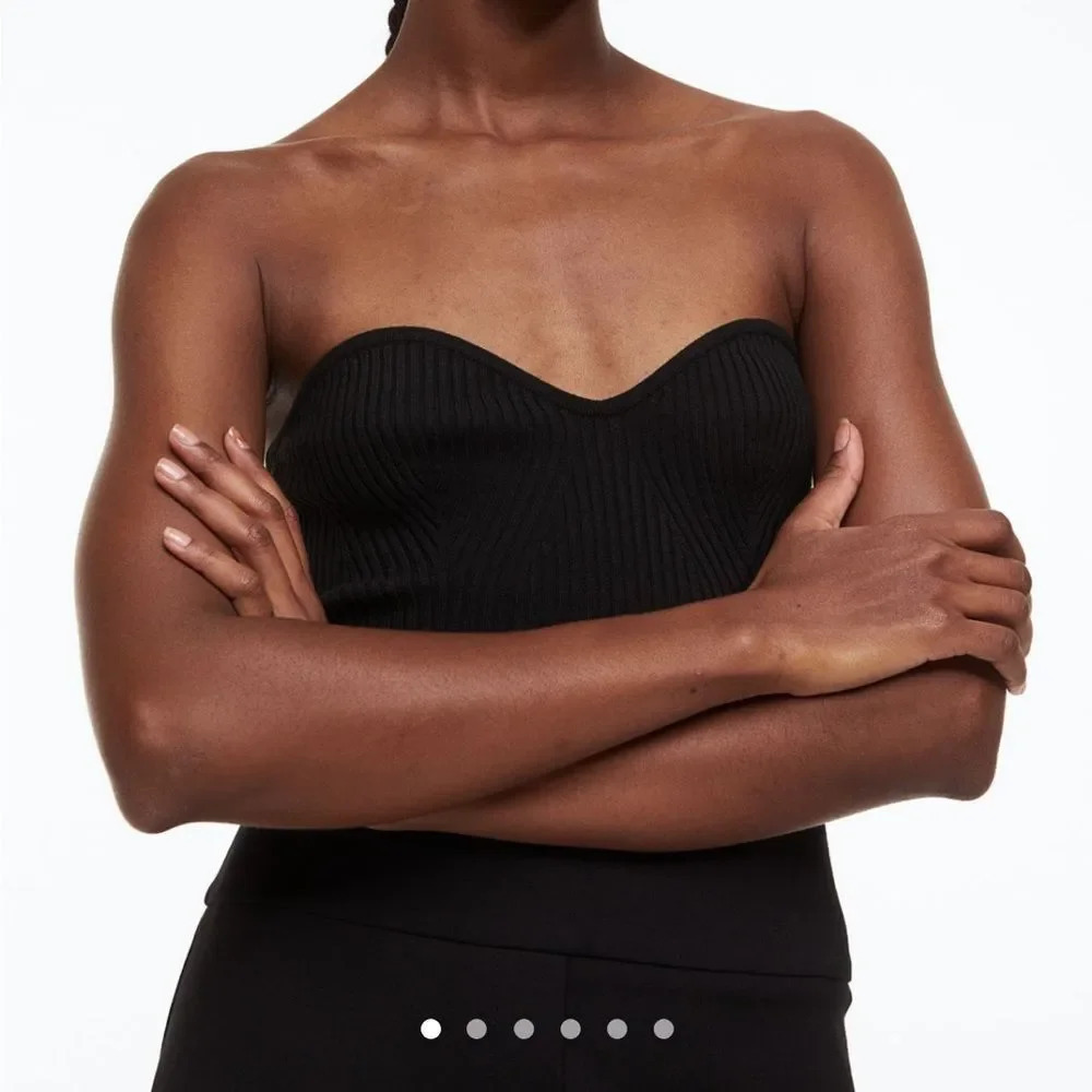 Rib knit strapless top